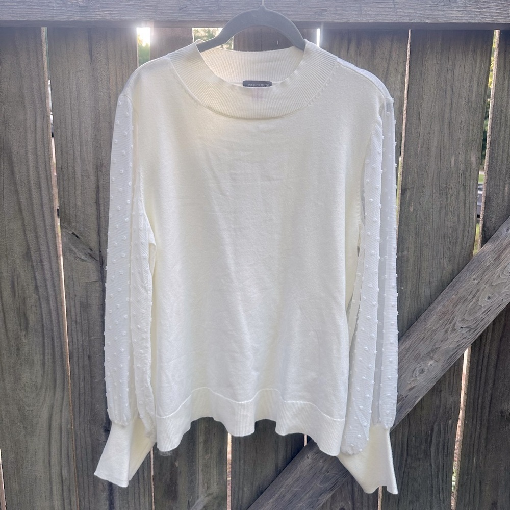 Vince Camuto Crisp White Swiss Dot Bubble Sleeve Lightweight Scoop Neck Sweater